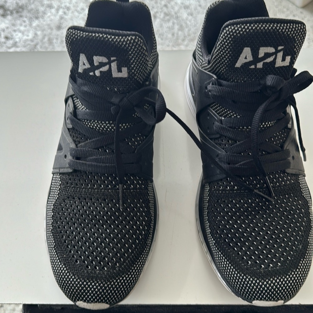 APL workout shoes